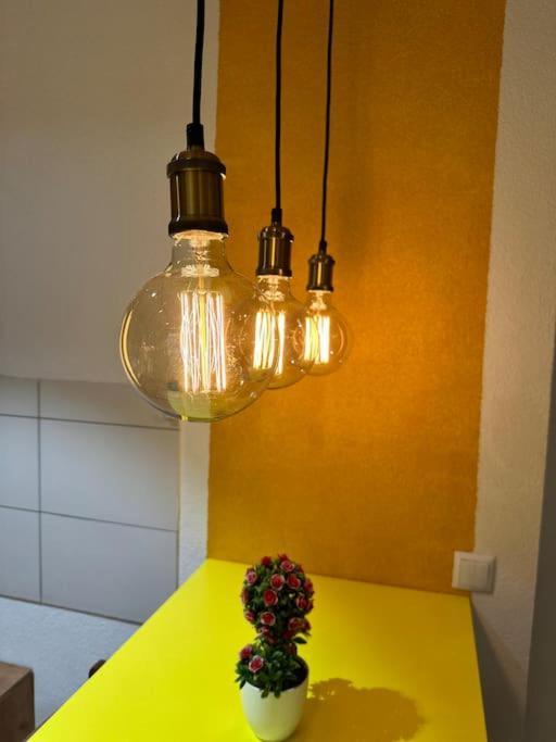 Ora-Prn,Peaceful Central Apartment พริสตีนา ภายนอก รูปภาพ
